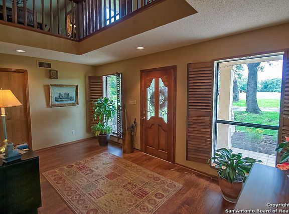 3rd image of 8210 Pimlico Ln