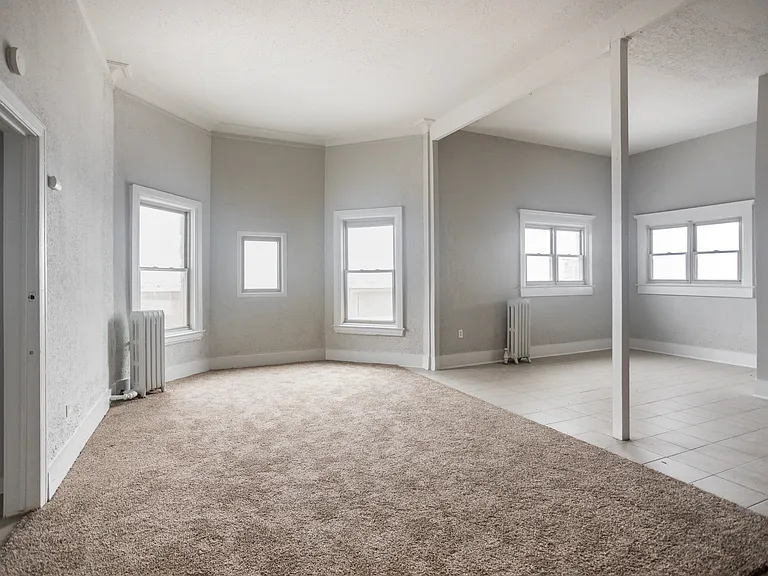 Pasadena Apartments — Photo 45
