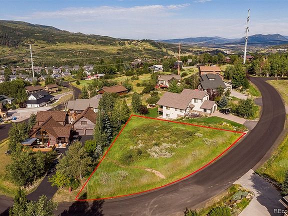 3rd image of 90 Hillside Drive