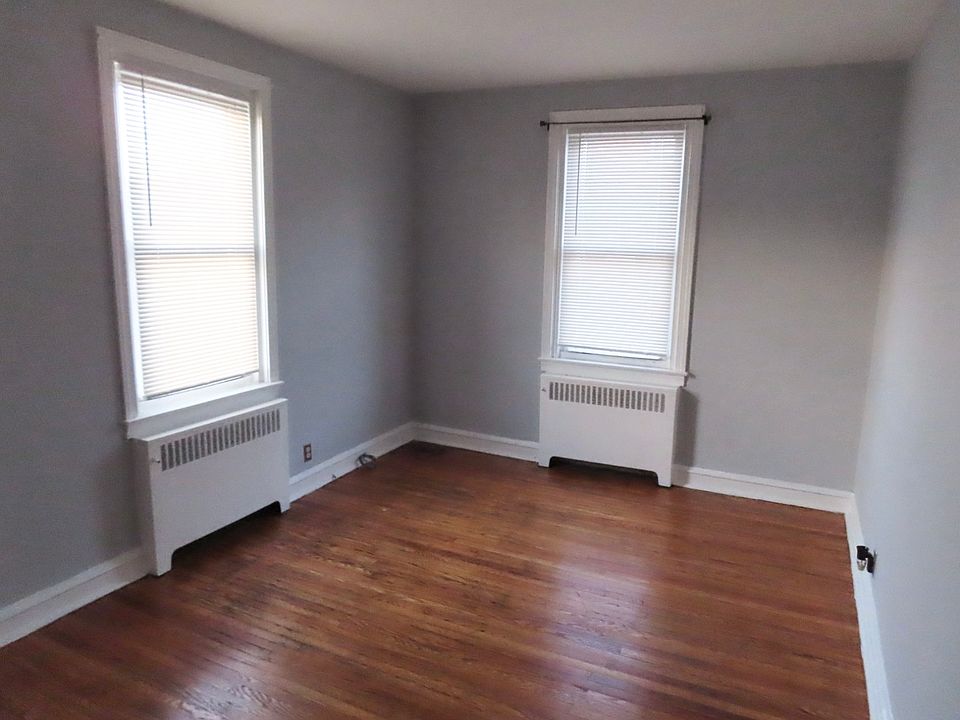 2nd image of 4556 Teesdale St #1