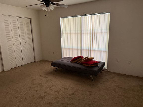 4th image of 2811 SW Archer Rd APT J82