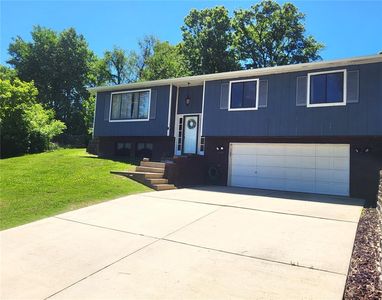 650 Thomas St, Edwardsville, IL, 62025