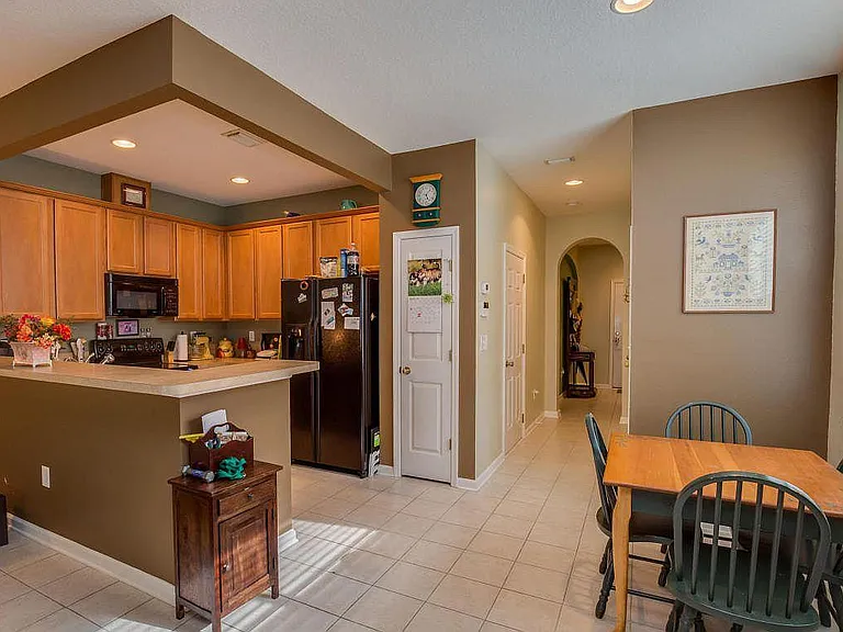 632 Crystal Way — Photo 11