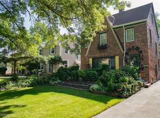 2323 Scholl Rd, University Heights, OH 44118