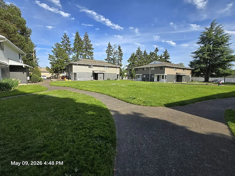 2550 Lee St SE — Photo 12