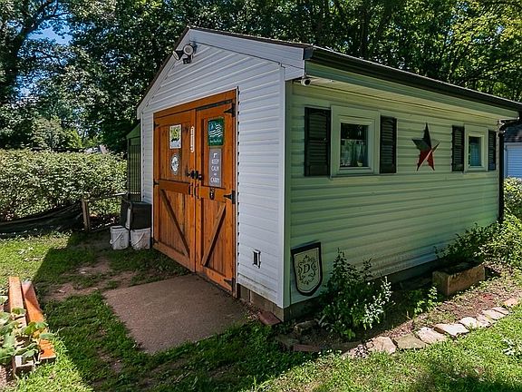 5th image of 149 Sunnywood Ln