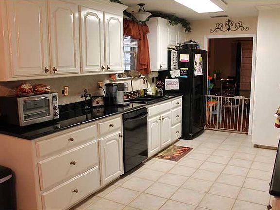 5th image of 2113 Houma Blvd