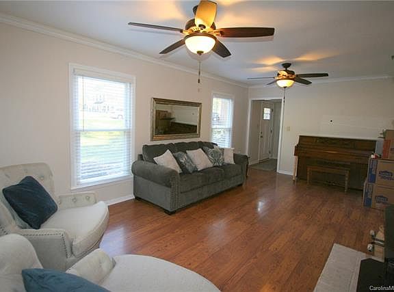 3rd image of 7115 Walnut Wood Dr