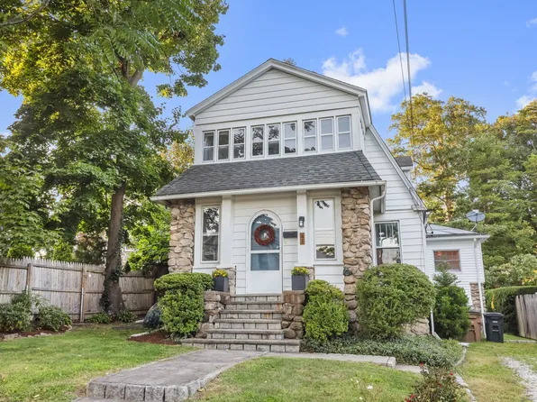 41 Chatfield Street, Stamford, CT 06907