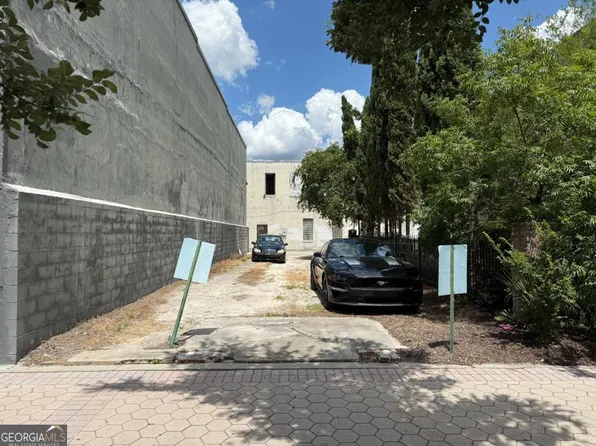 105 N Ashley St, Valdosta, GA 31601