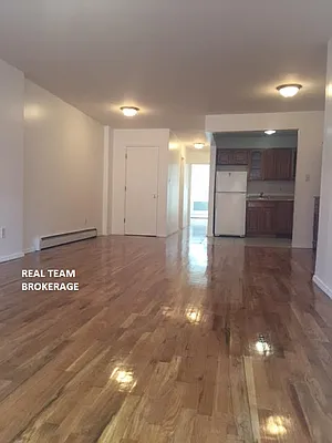 Rented by Real Team Brokerage | media 7
