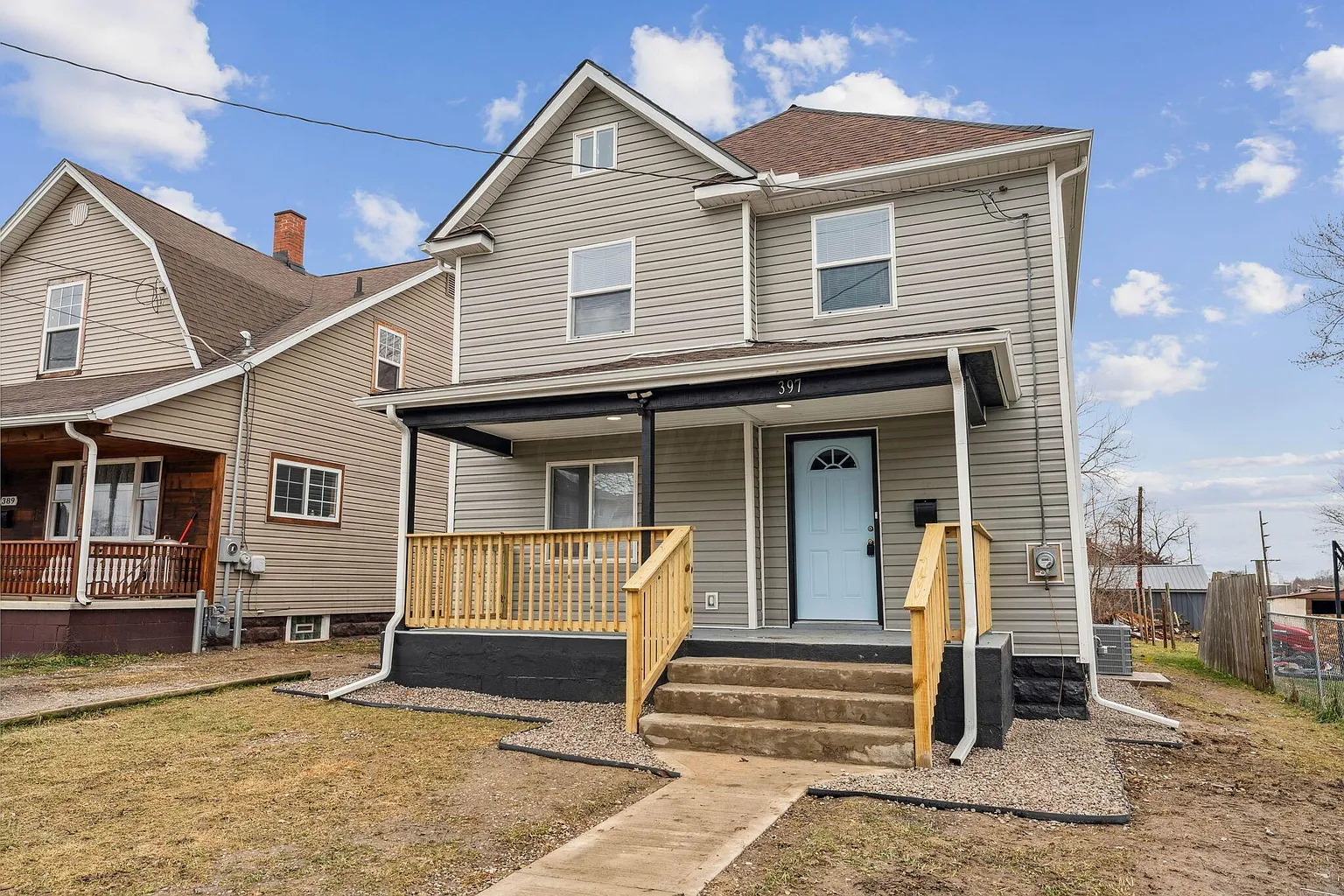 397 Mary St photo 1