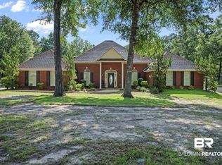 51718 Flat Creek Dr, Bay Minette, AL 36507