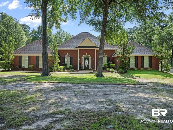 51718 Flat Creek Dr, Bay Minette, AL 36507