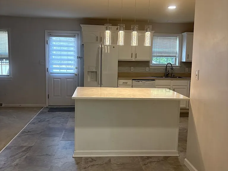 720 Strayer Dr — Photo 14