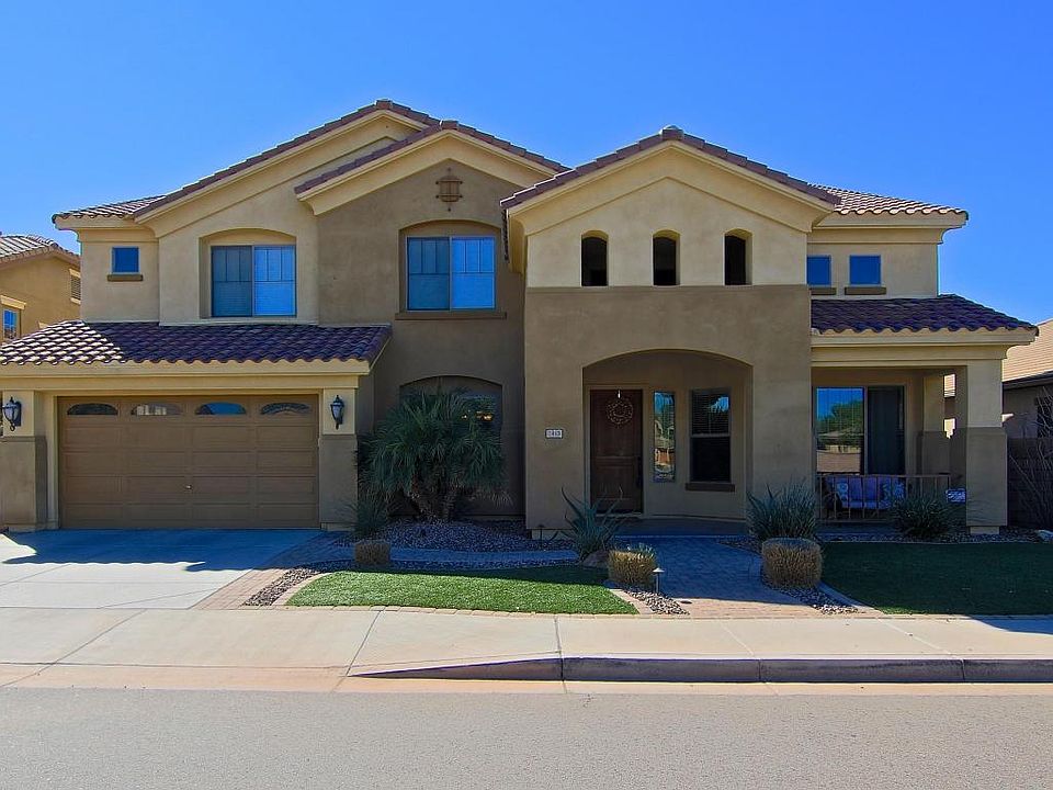 1st image of 1415 E Grand Canyon Dr