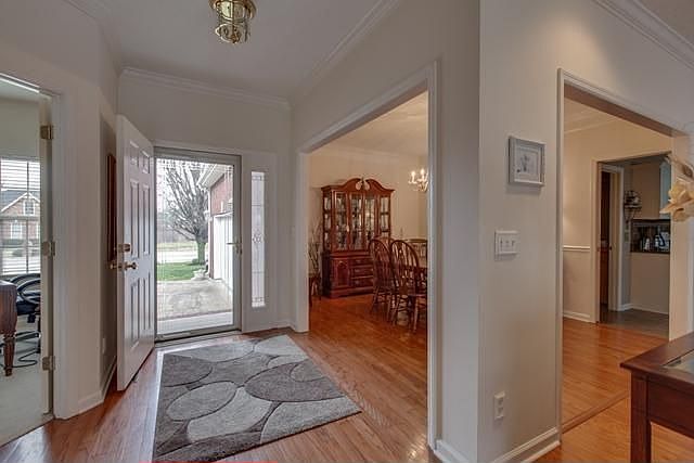 1st image of 1910 Kensington Dr