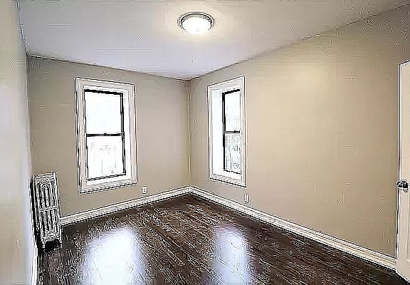 3rd image of 2592 Creston Ave #47