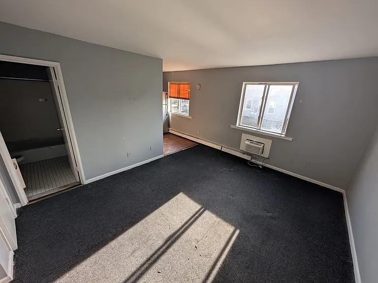 285 Madison Ave #6 — Photo 4