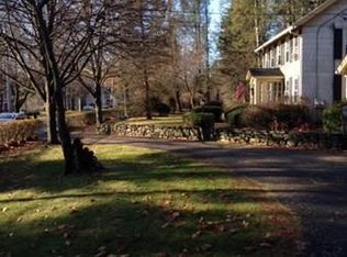 391 Bedford St #R, Concord, MA 01742