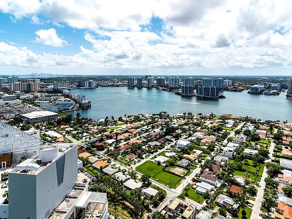 5th image of 18975 Collins Ave Unit 4004