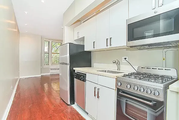 Rented by Living New York | media 9