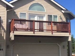 11184 Aberdeen Cir UNIT 11184-B, Eagle River, AK 99577