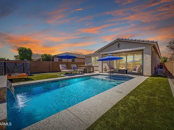 725 E LIBERTY Lane, Gilbert, AZ 85296