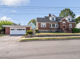 29 Meadowbrook Rd, Methuen, MA 01844