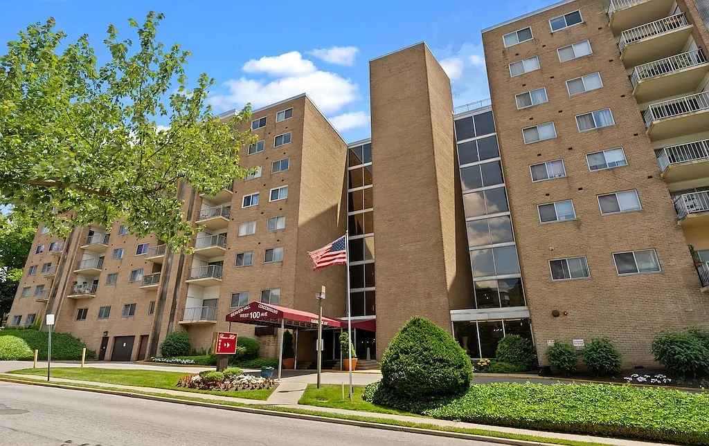 100 West Ave - 100 West Ave #W203