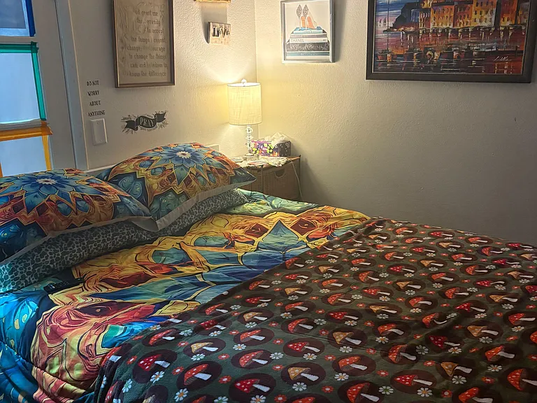 Queen quality memory foam bed