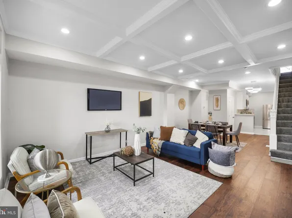 2402 Presbury St, Baltimore, MD 21216