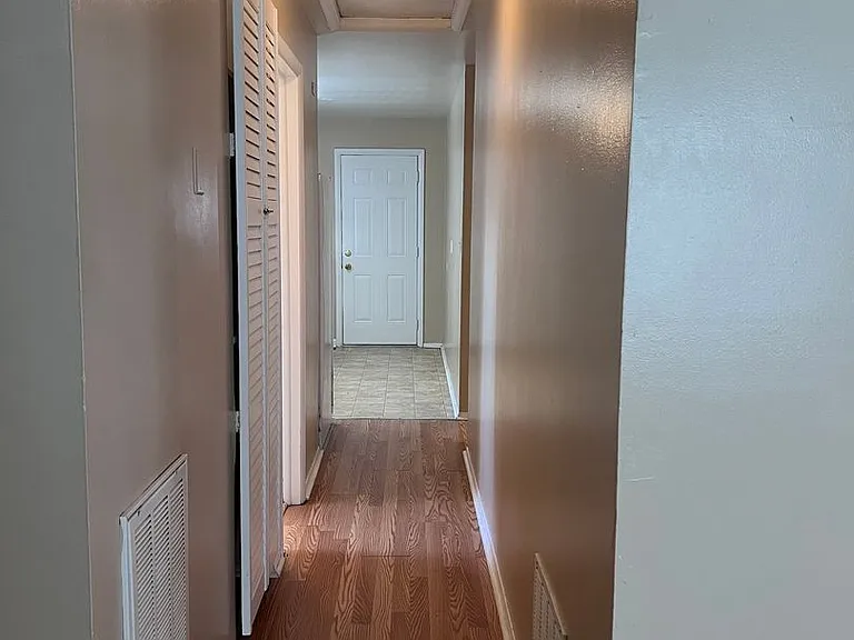 130 South Ave — Photo 6