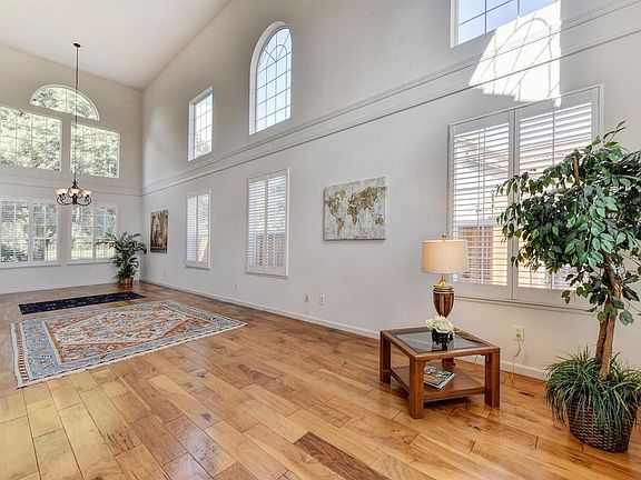 5th image of 1825 Krpan Dr