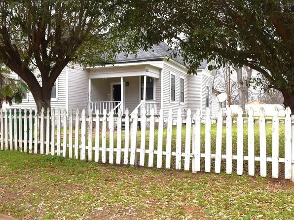817 Louisiana St, Palestine, TX 75801
