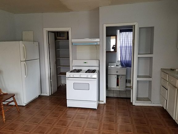 4th image of 321 Liberty St #1