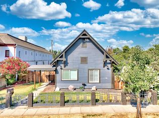 131 5th St, Gustine, CA 95322