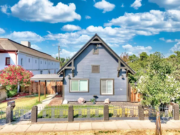 131 5th St, Gustine, CA 95322