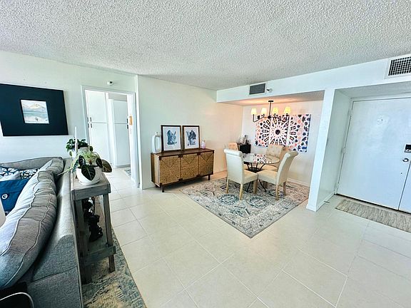 5th image of 2413 Bayshore Blvd Unit 1605