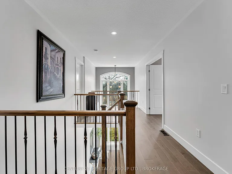 90 Aragon Rd — Photo 38