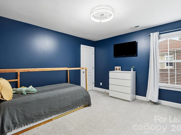 8636 Sagekirk Ct — Photo 32