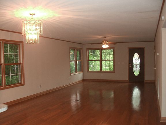 3rd image of 5001 Fairground Pl