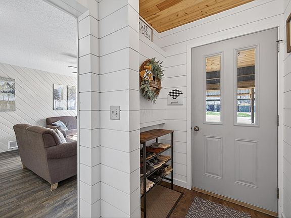 5th image of 30311 N Birchwood Dr