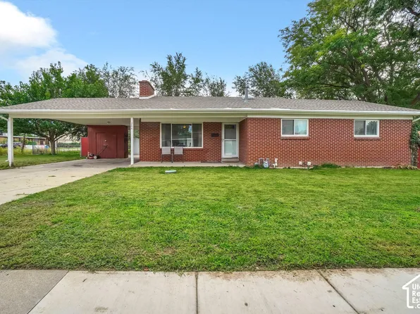 284 E Twin Peaks St, Midvale, UT 84047