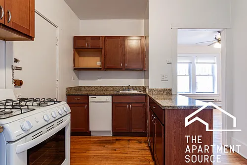 959 W Cornelia Ave #953-1B Photo 1