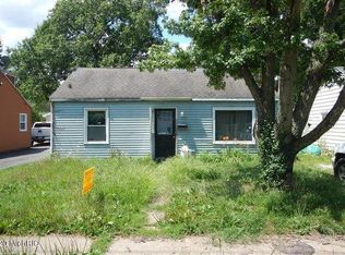 1319 Wayside Rd, Kalamazoo, MI 49048