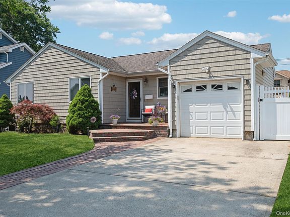 2nd image of 389 Briarwood Road