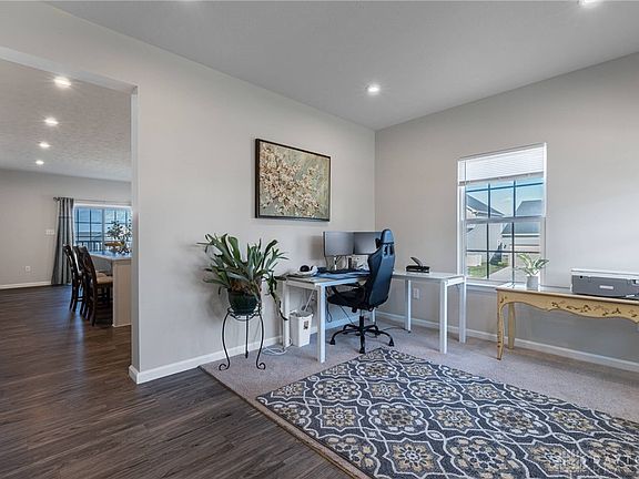 3rd image of 307 Warm Springs Dr