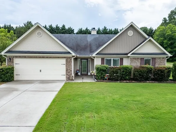 810 Brandon Dr, Winder, GA 30680