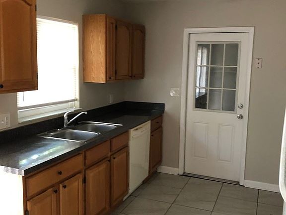 4th image of 3899 Wahoo Dr SE
